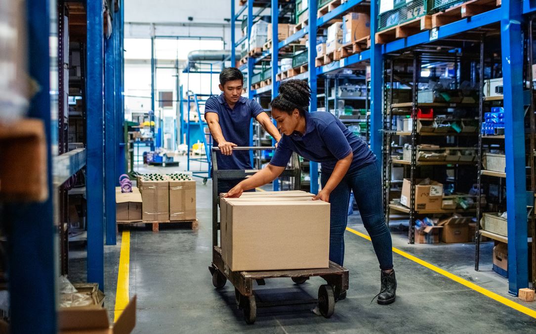 Τα επαγγέλματα που ανοίγουν και Κυριακές