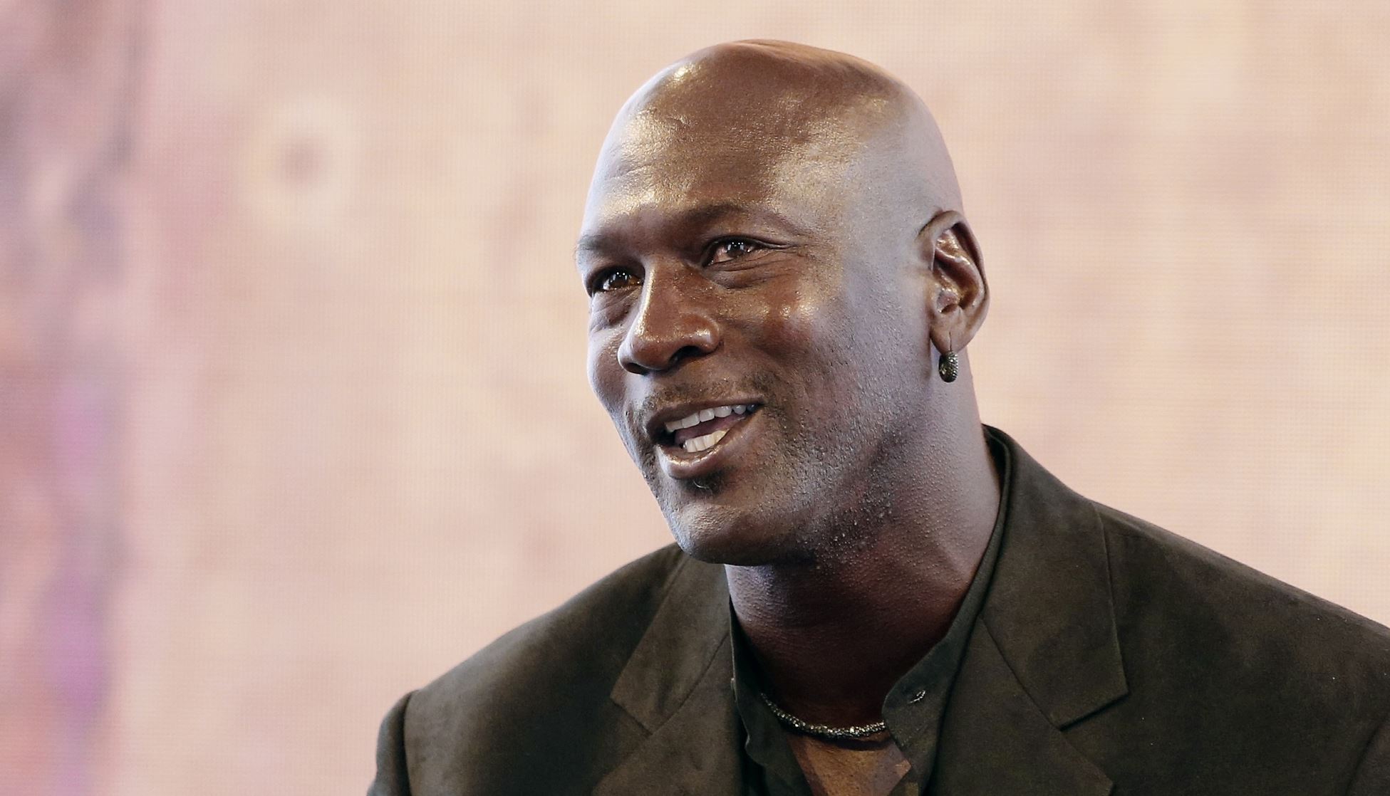 Ο Michael Jordan ξεσπά για τη δολοφονία του George Floyd