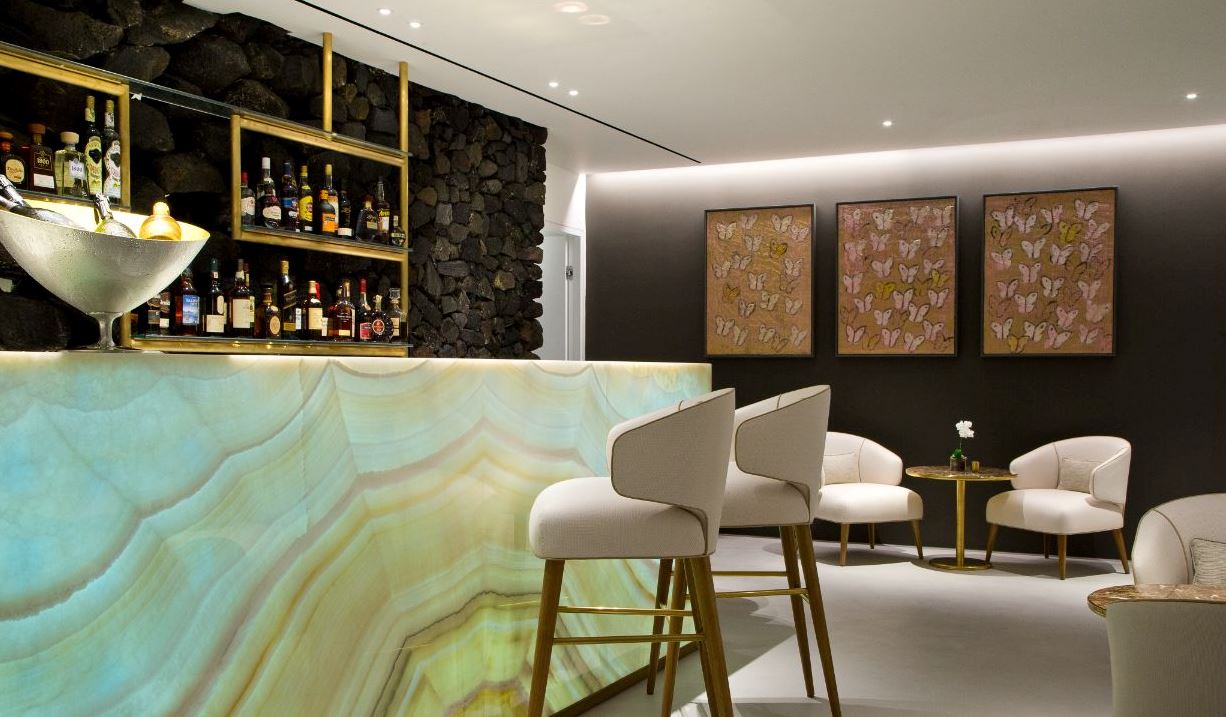 363 Bar by Baba Au Rum: Από την Κλειτίου στην Καλντέρα