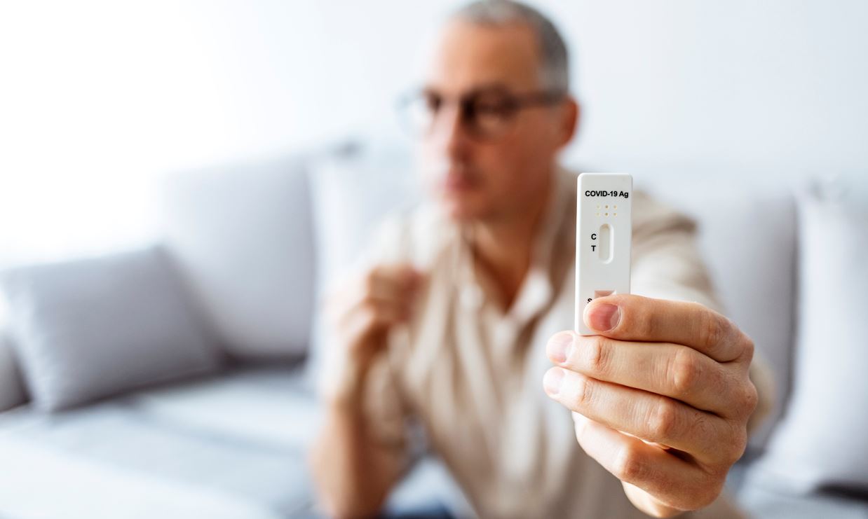 Τι ισχύει με τα ψευδώς θετικά rapid tests