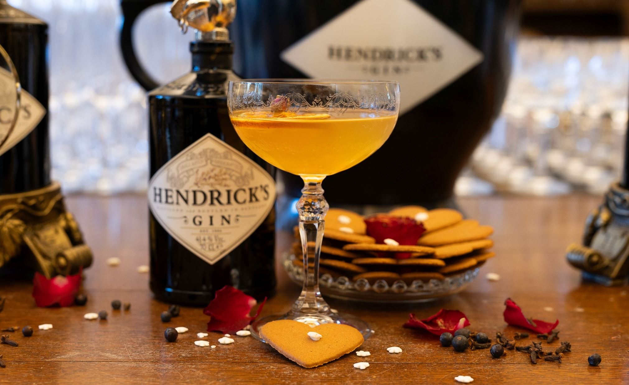 Πήγαμε στην Fondazione Aficionados Christmas Unusual Extravaganza και απολαύσαμε Hendrick's gin