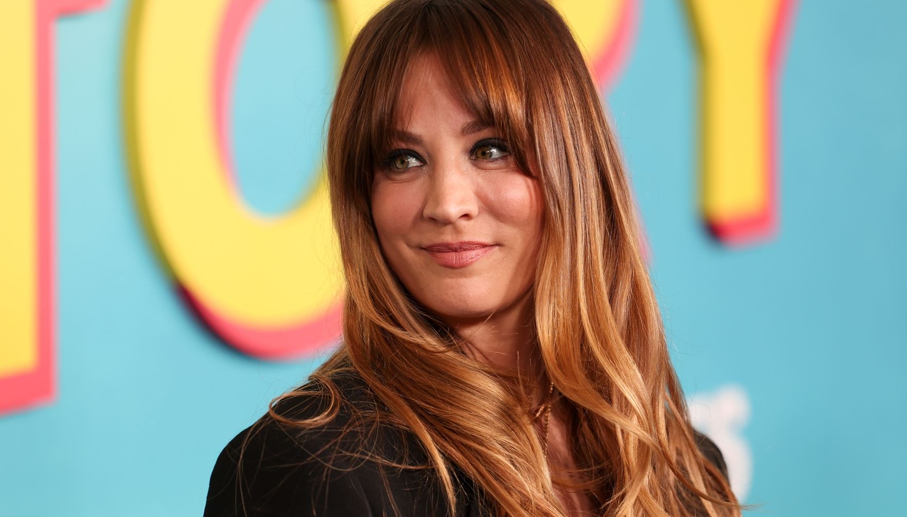 Η Kaley Cuoco παραμένει το πιο σέξι κορίτσι της διπλανής πόρτας