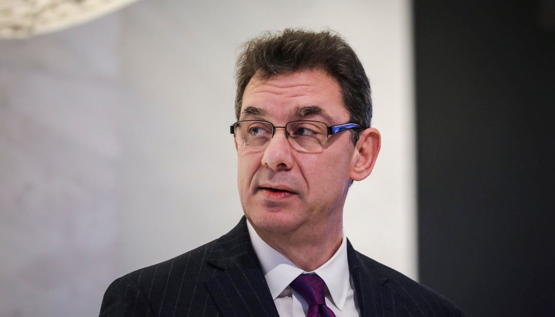 Η αισιόδοξη εκτίμηση του Άλμπερτ Μπουρλά για την πανδημία