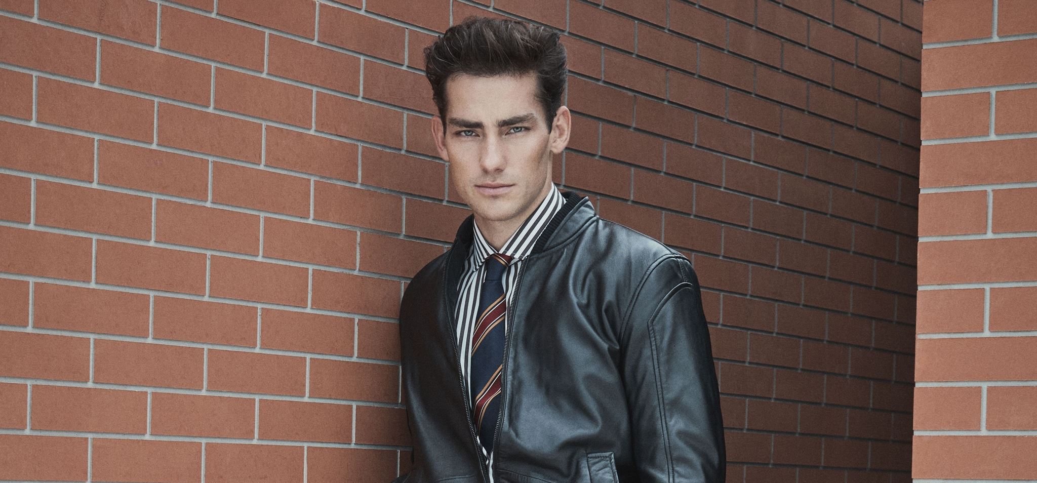 #SeasonFavorites: Βρήκαμε το δερμάτινο bomber για τις πιο γοητευτικές εμφανίσεις