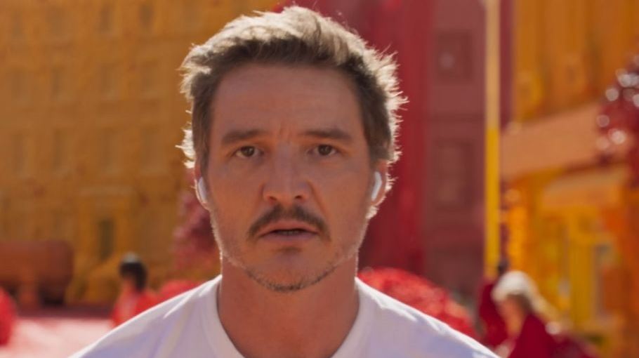 Τα AirPods 4 βοηθούν τον Pedro Pascal να ξεπεράσει έναν χωρισμό