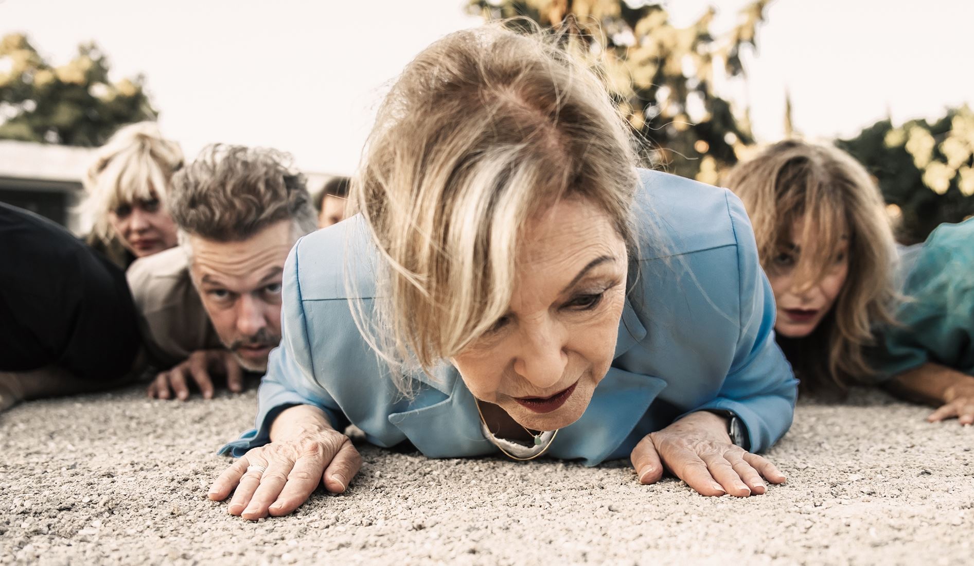 Οι viral 'Πέρσες' του Δημήτρη Καραντζά ζουν στο σήμερα