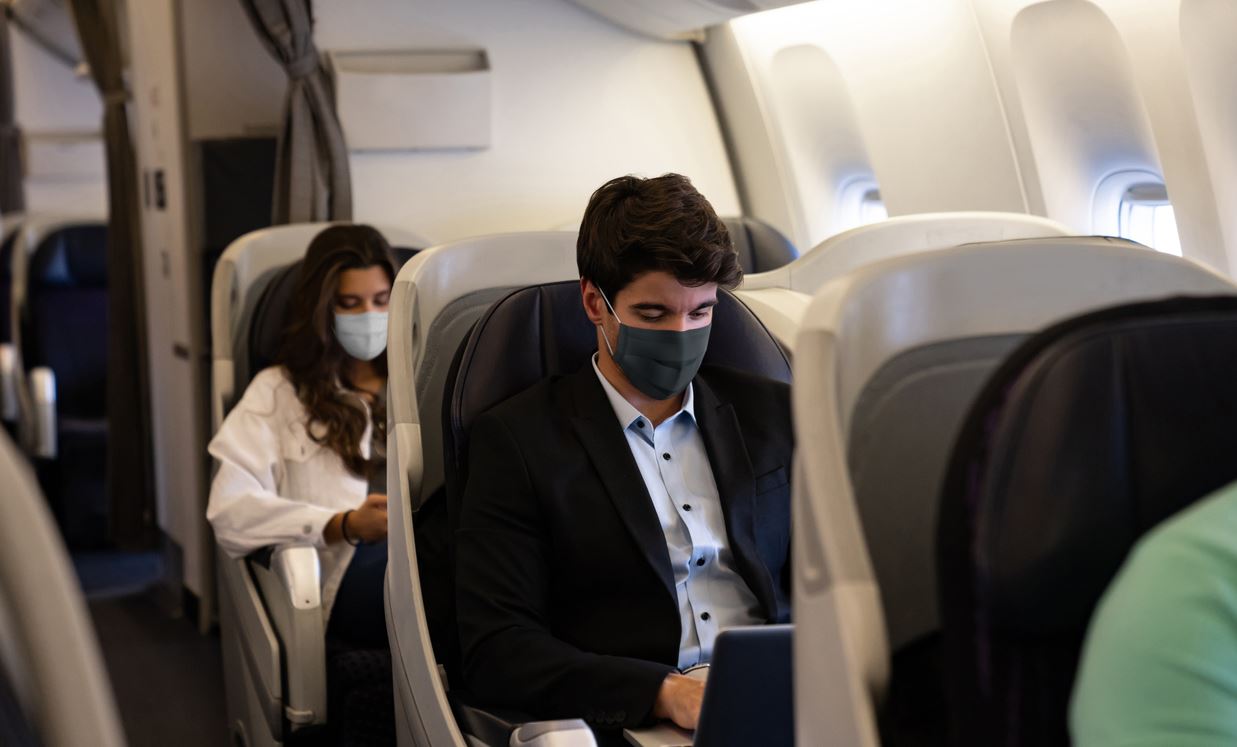 Delmicron και Flοrona δείχνουν πως δεν ξεμπερδεύουμε εύκολα με τον κορονοϊό