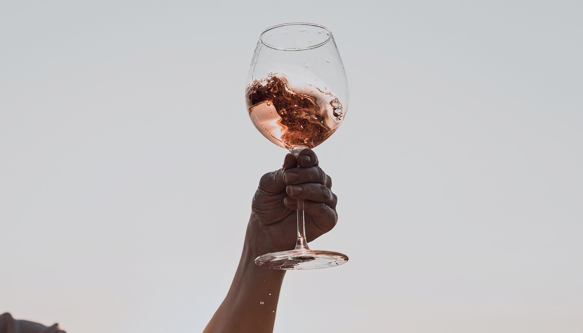 Δύο από τα καλύτερα ροζέ κρασιά του κόσμου για το 2021 είναι ελληνικά