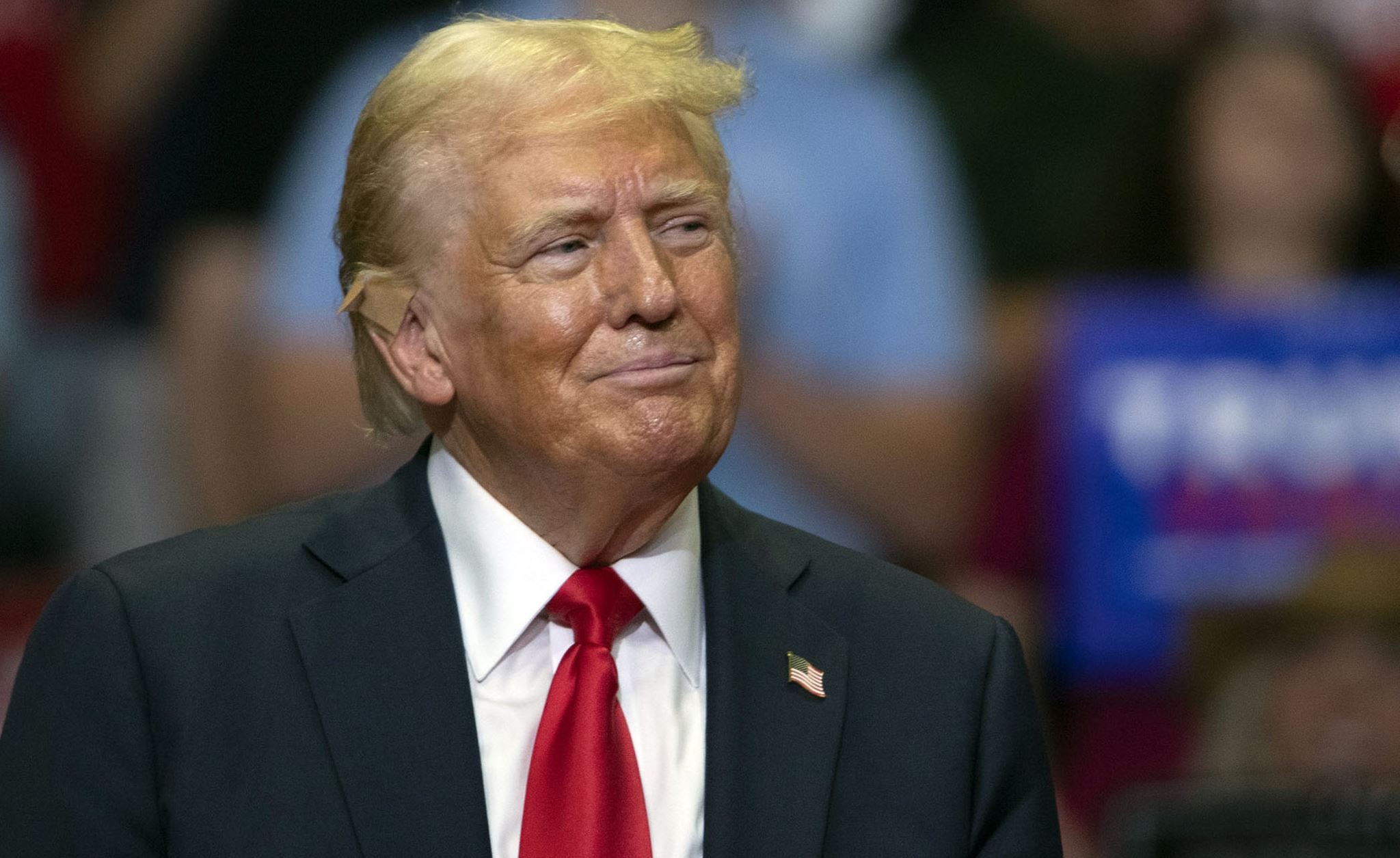 'Τρελή της Αριστεράς, θέλει να εκτελούνται μωρά', λέει ο Trump για την Kamala Harris