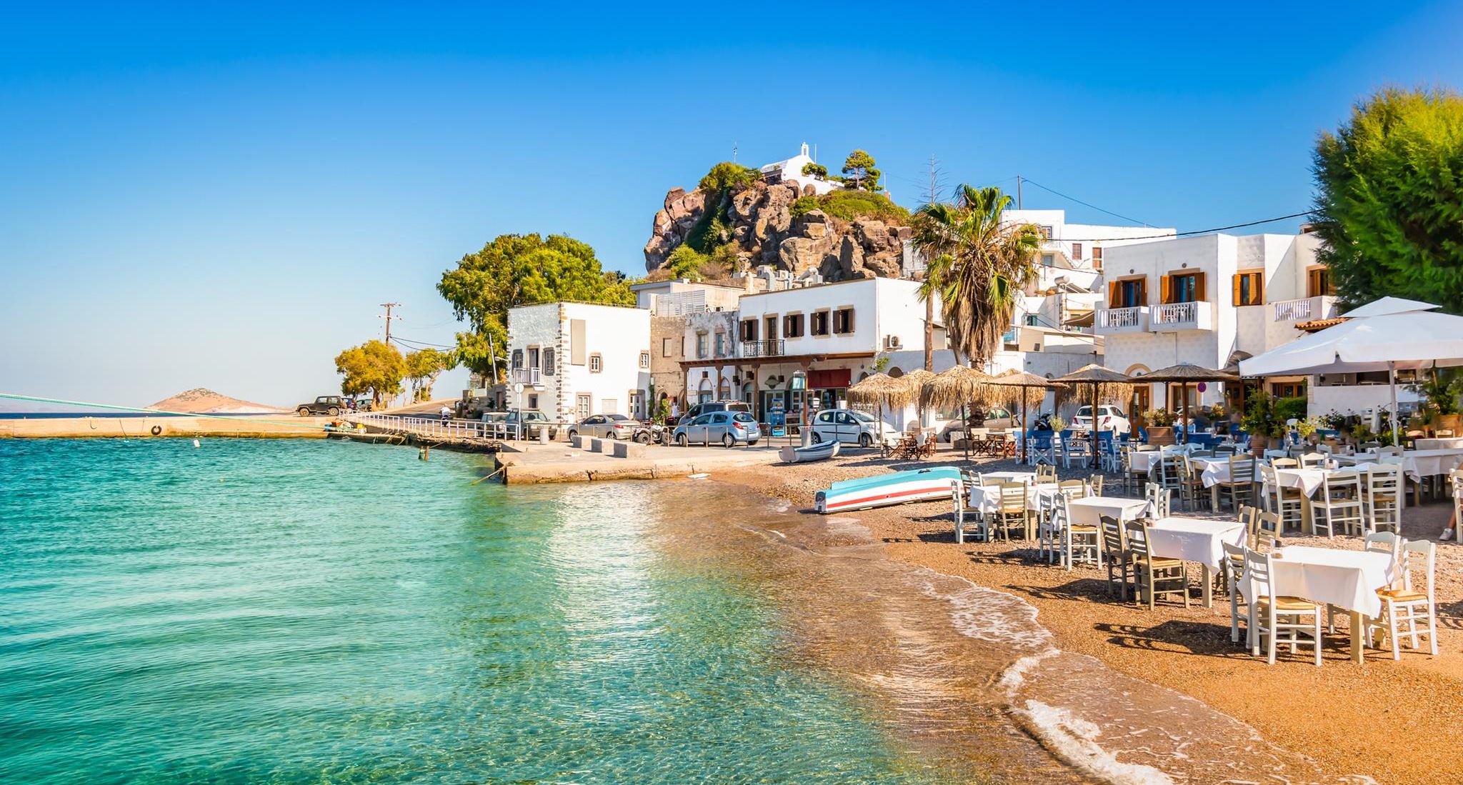 4 φανταστικά ελληνικά νησιά γι' αυτό το καλοκαίρι