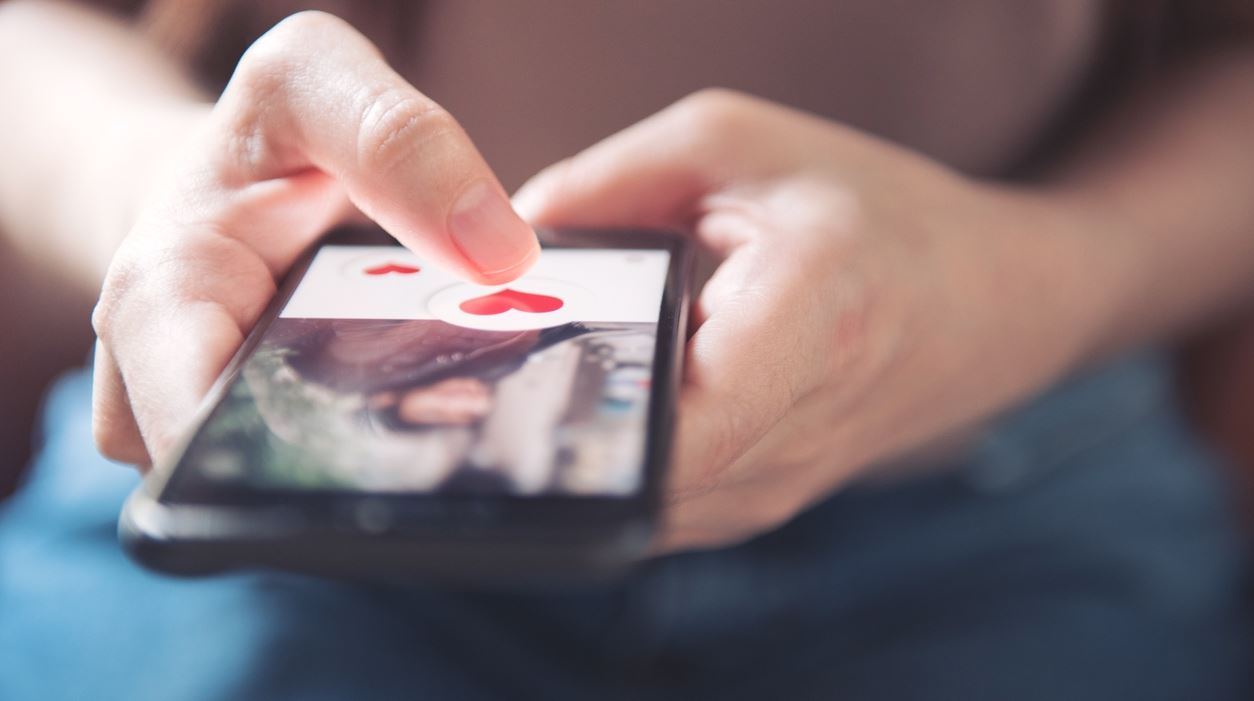 Πώς η Meta χρησιμοποιεί δεδομένα μας προς όφελός της