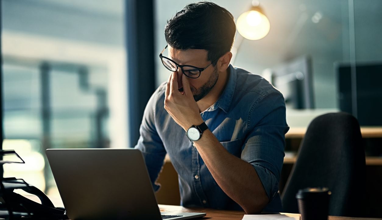 6 σωτήριες συνήθειες για να απαλλαχθείς από το άγχος μέσα σε 10 λεπτά