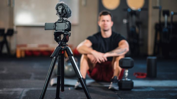 Influencers με δηλωμένο το ρετούς στα social media