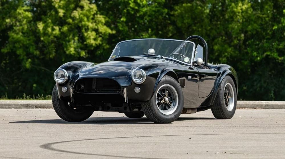 Στο σφυρί η υπέροχη Shelby Cobra του Steve McQueen