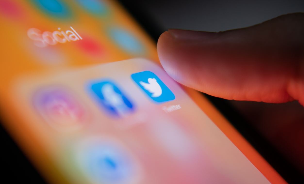 Κι αν τα 8 δολάρια δεν φτάνουν για να σωθεί το Twitter;