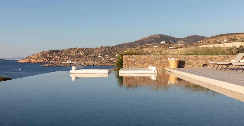 NOS Hotel & Villas, ένα πρώτης θέσης εισιτήριο για τη Σίφνο