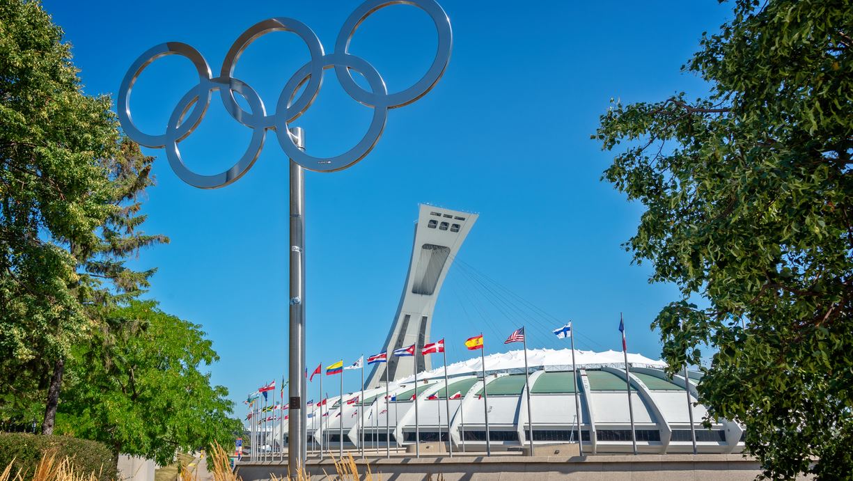 Ο χορηγός επικοινωνίας των Ολυμπιακών Αγώνων ζητά την ακύρωσή τους