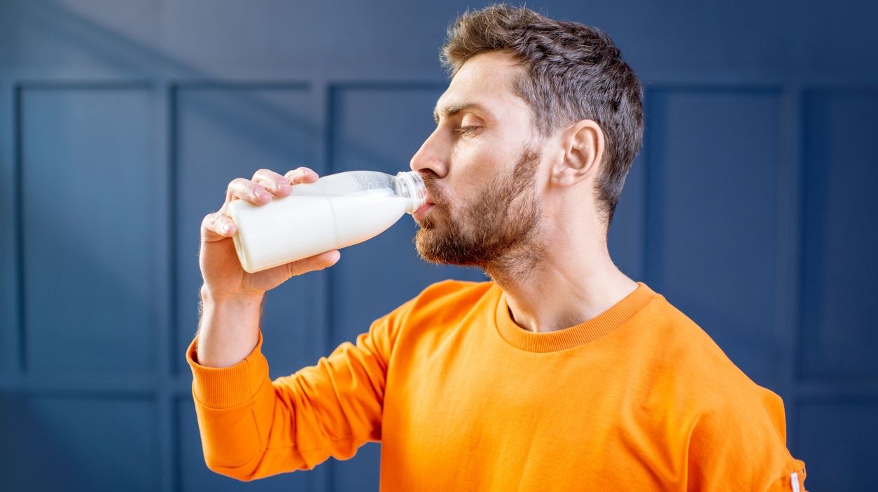 Σε ποια ηλικία πρέπει να κόψεις το γάλα, σύμφωνα με το Harvard