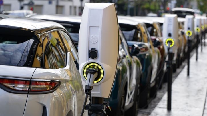 Tα ηλεκτρικά οχήματα και η επίδρασή τους στο δίκτυο ηλεκτρικής ενέργειας