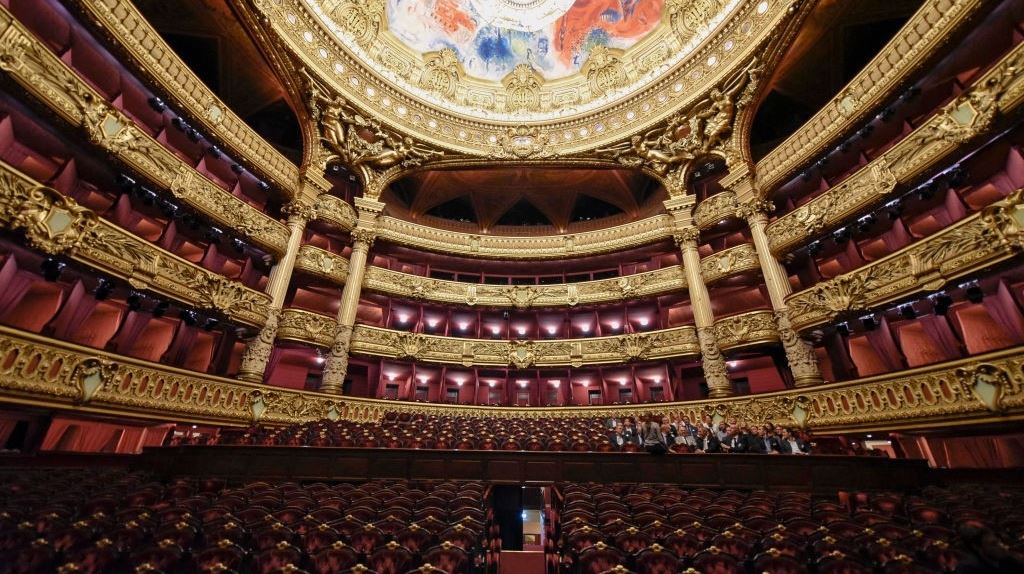 Η Όπερα του Παρισιού γίνεται για μία νύχτα κατάλυμα της Airbnb