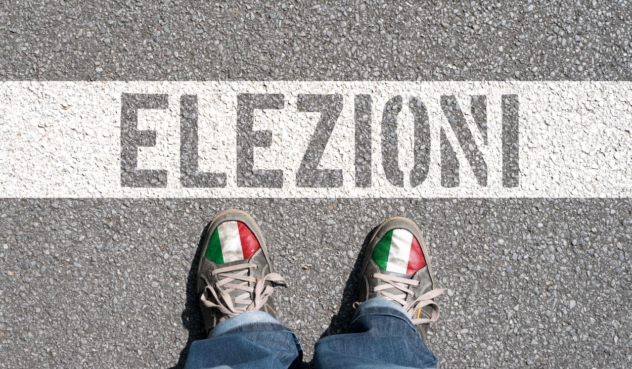 Οι Ιταλοί προσέρχονται στις κάλπες