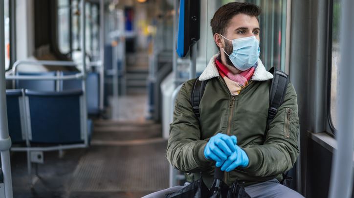 Κορονοϊός: Συναγερμός με 8.100 νέα κρούσματα