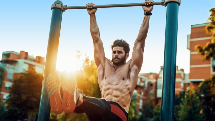 Η προπόνηση-πυραμίδα για τεράστια και δυνατά χέρια