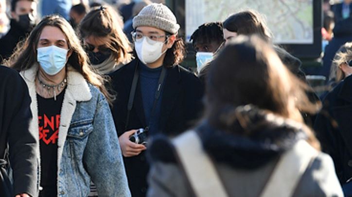 Κορονοϊός: Δεν υποχωρούν οι σκληροί δείκτες