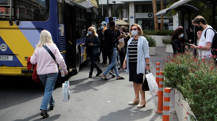 Κορονοϊός: Αυξήθηκαν σε 2.919 τα νέα κρούσματα