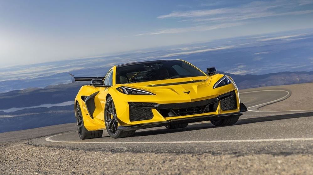 H νέα Corvette ZR1 είναι ένα τέρας 1.079 ίππων