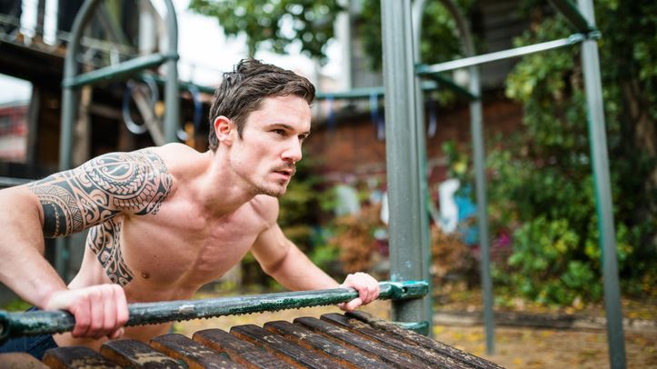 Η υβριδική HIIT προπόνηση για το πάνω μέρος του κορμιού