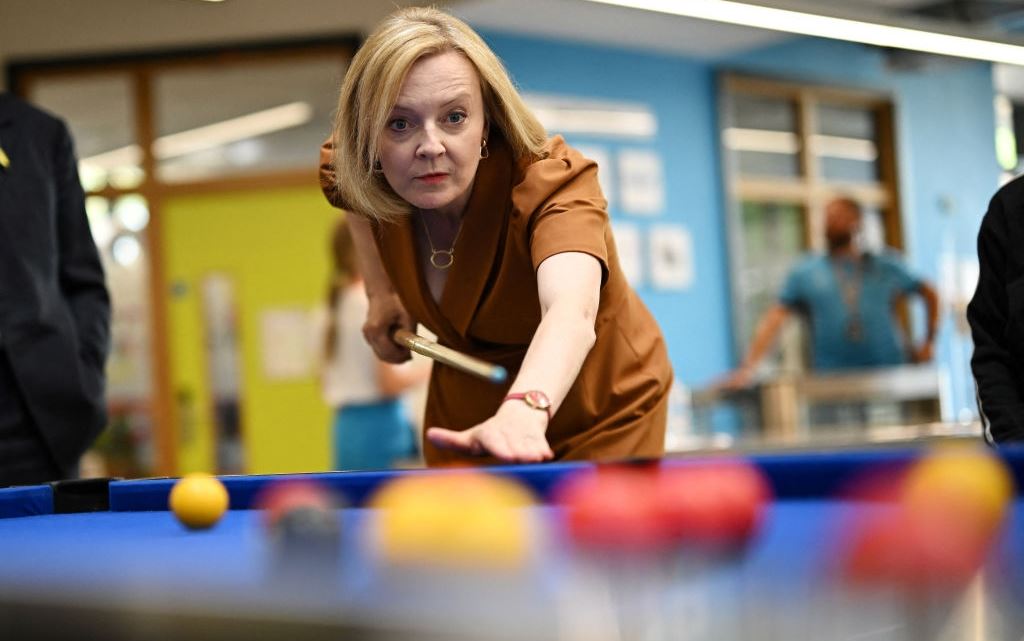 Όλα όσα γνωρίζουμε για τη Liz Truss