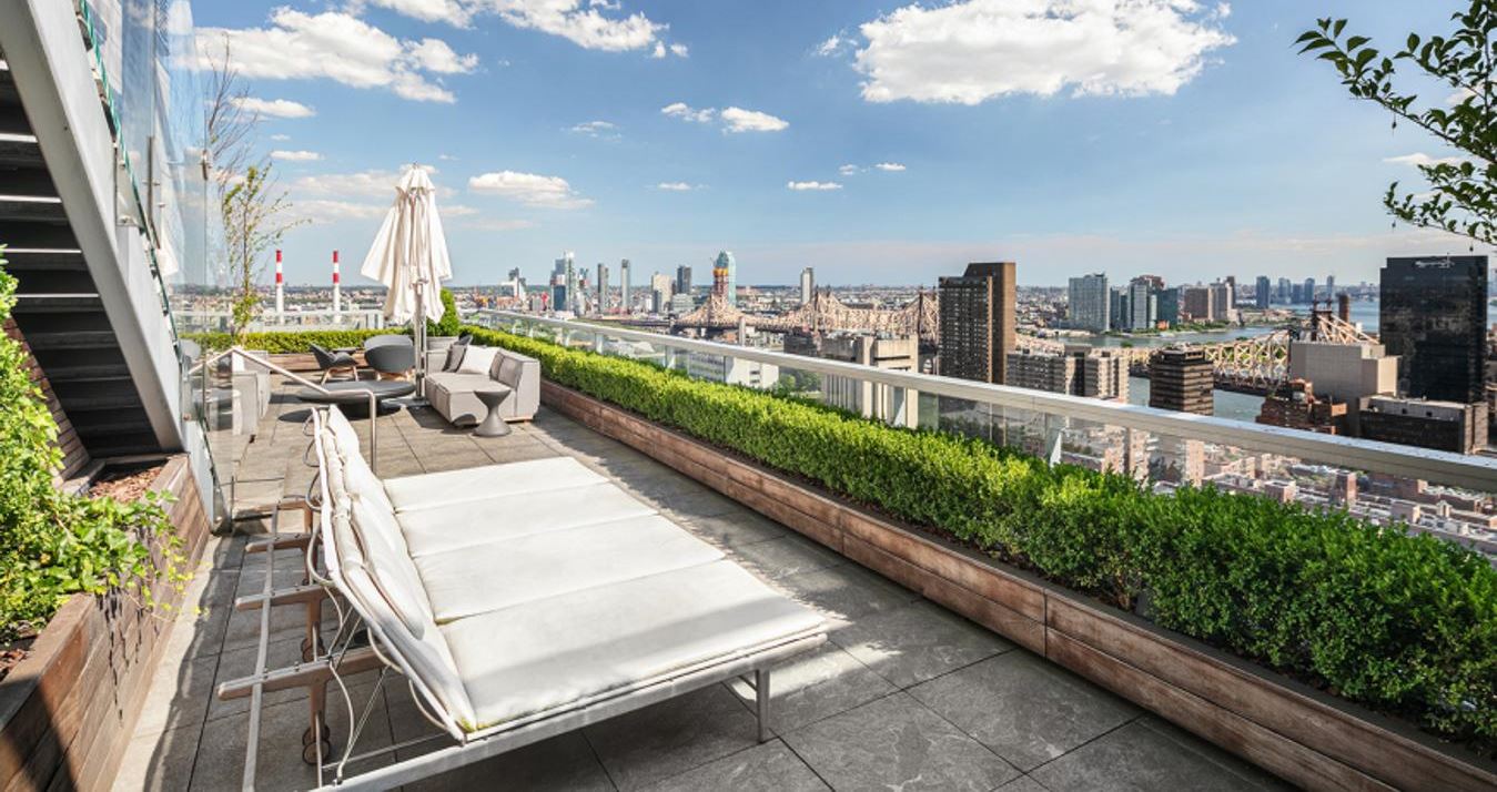 Η Jennifer Lawrence πουλά το πολυτελές ρετιρέ της στη Νέα Υόρκη