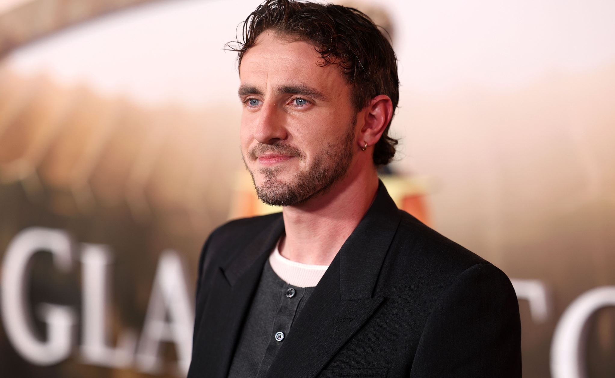 Ο Paul Mescal πουλάει τα ρούχα του Gladiator II