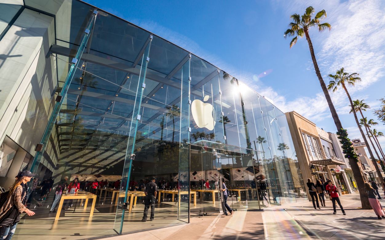 Η Apple θα καθυστερήσει την παραγωγή νέων iPhone