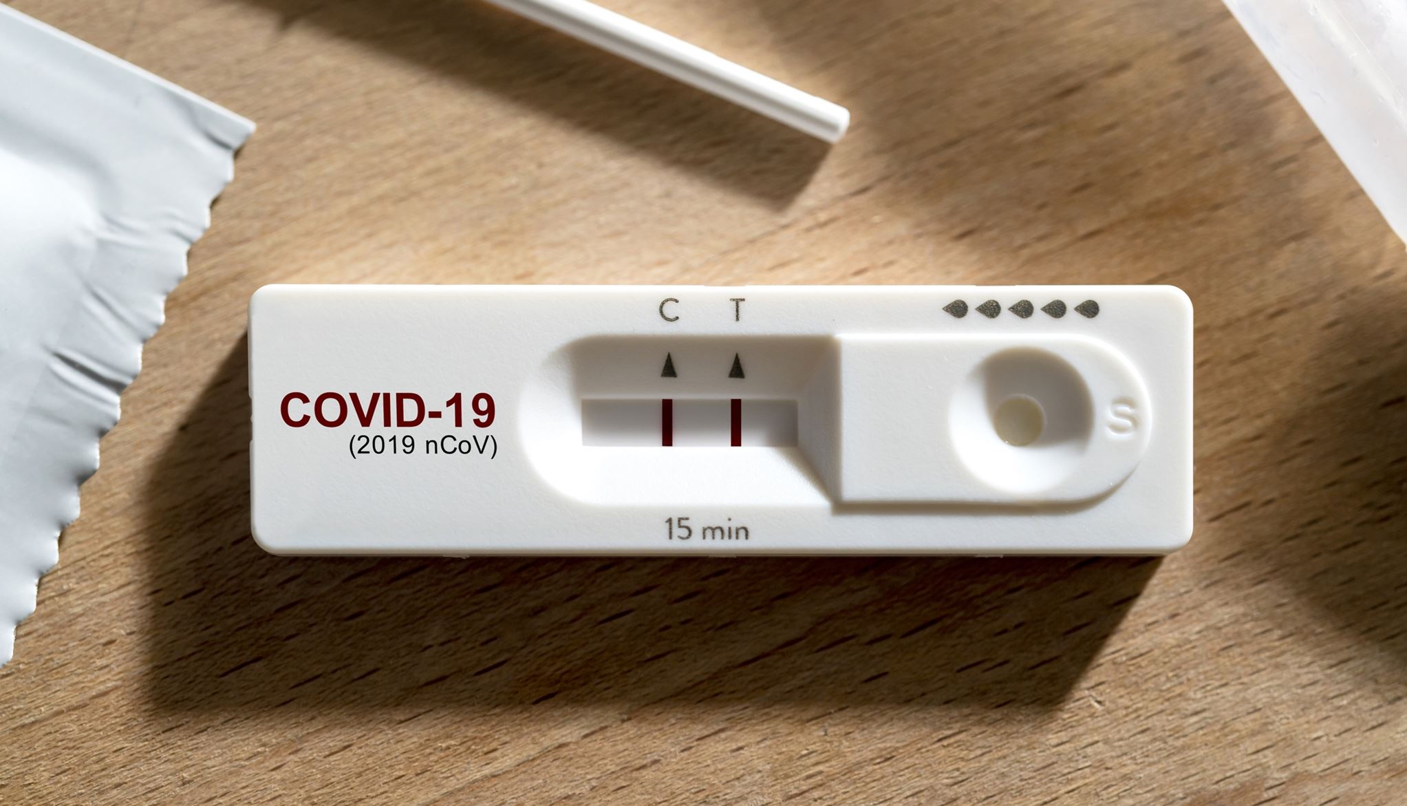 Κορονοϊός: 15.869 νέα κρούσματα και 14 θάνατοι σήμερα