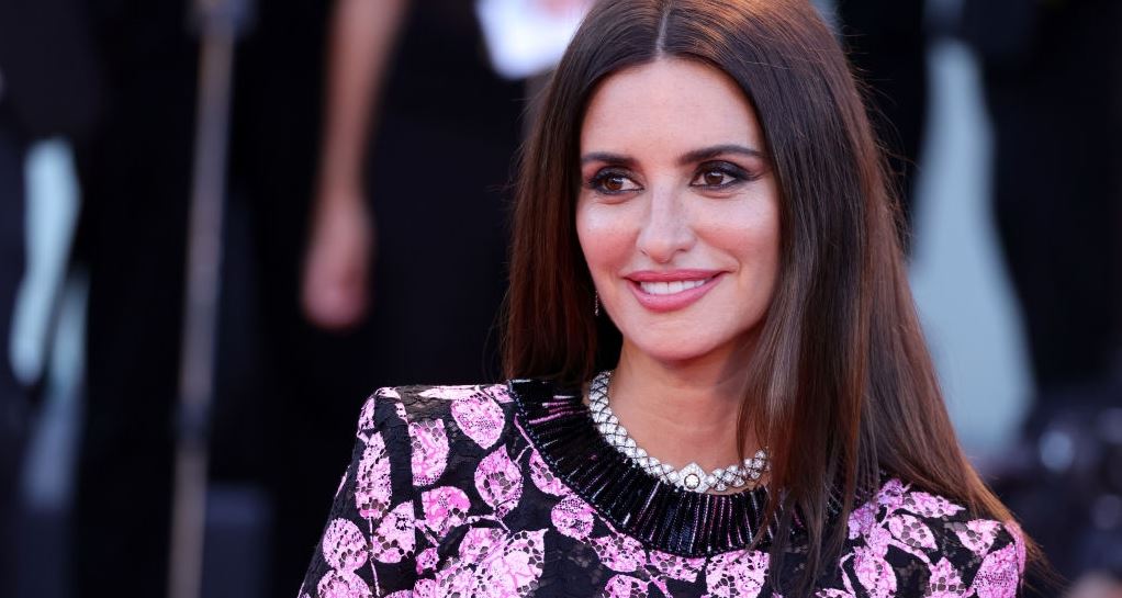 Mónica Cruz, η αδερφή της Penélope Cruz είναι όπως τη φαντάζεσαι