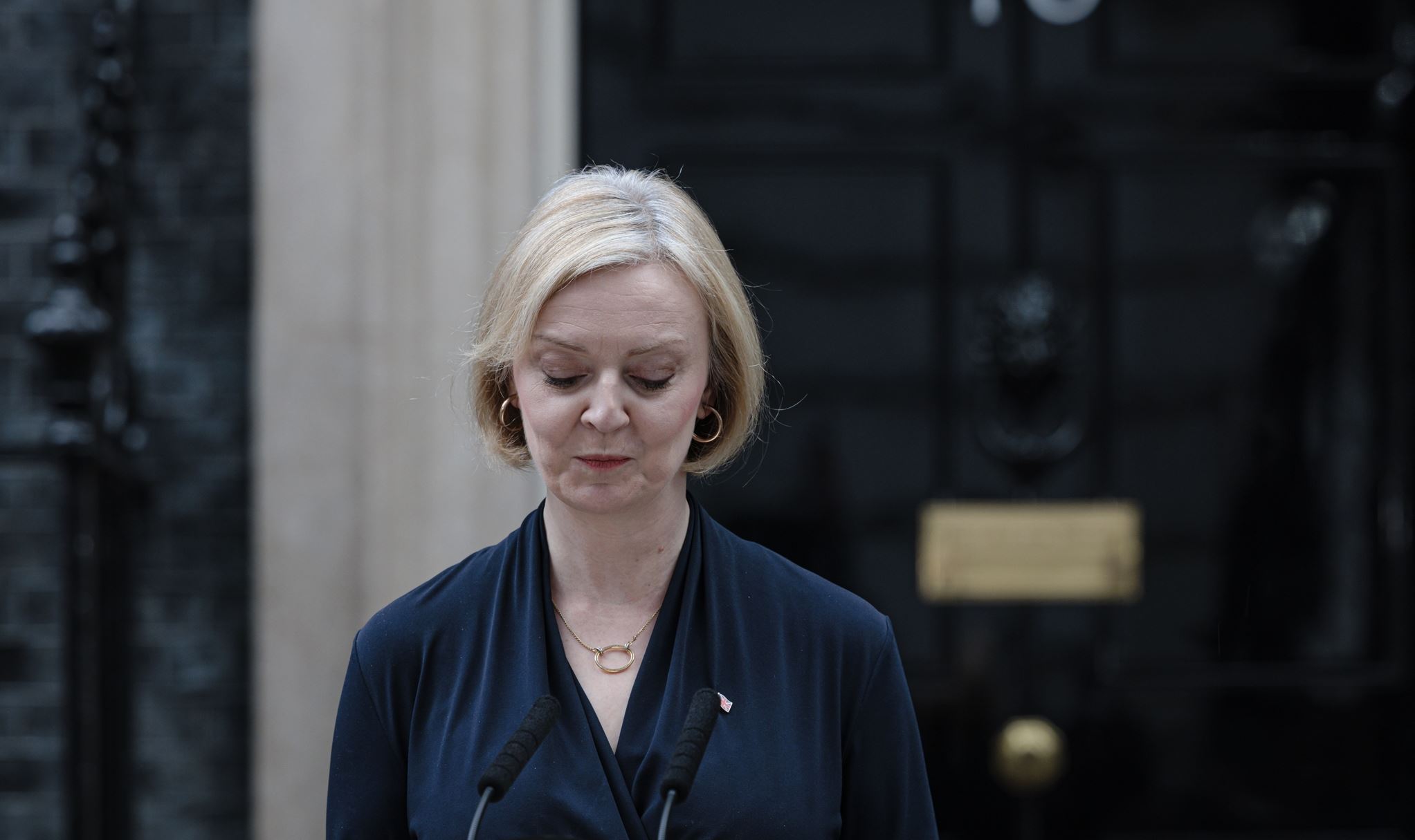 Τι σημαίνει για τις αγορές η παραίτηση της Liz Truss;