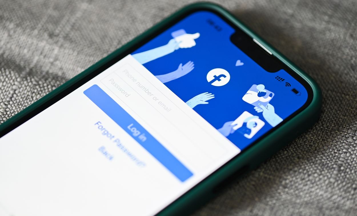 Ένα bug αποκάλυψε τους stalkers στο Facebook