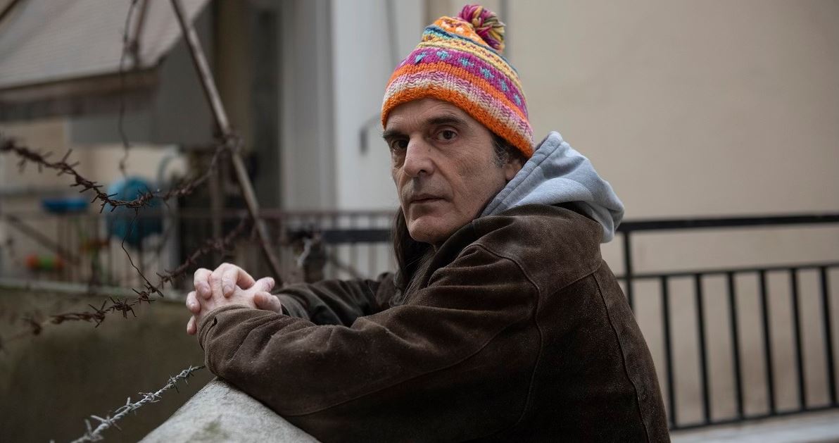 Έφυγε' από τη ζωή ο Γιώργος Τόλιος, ο ντράμερ του συγκροτήματος 'Τρύπες'