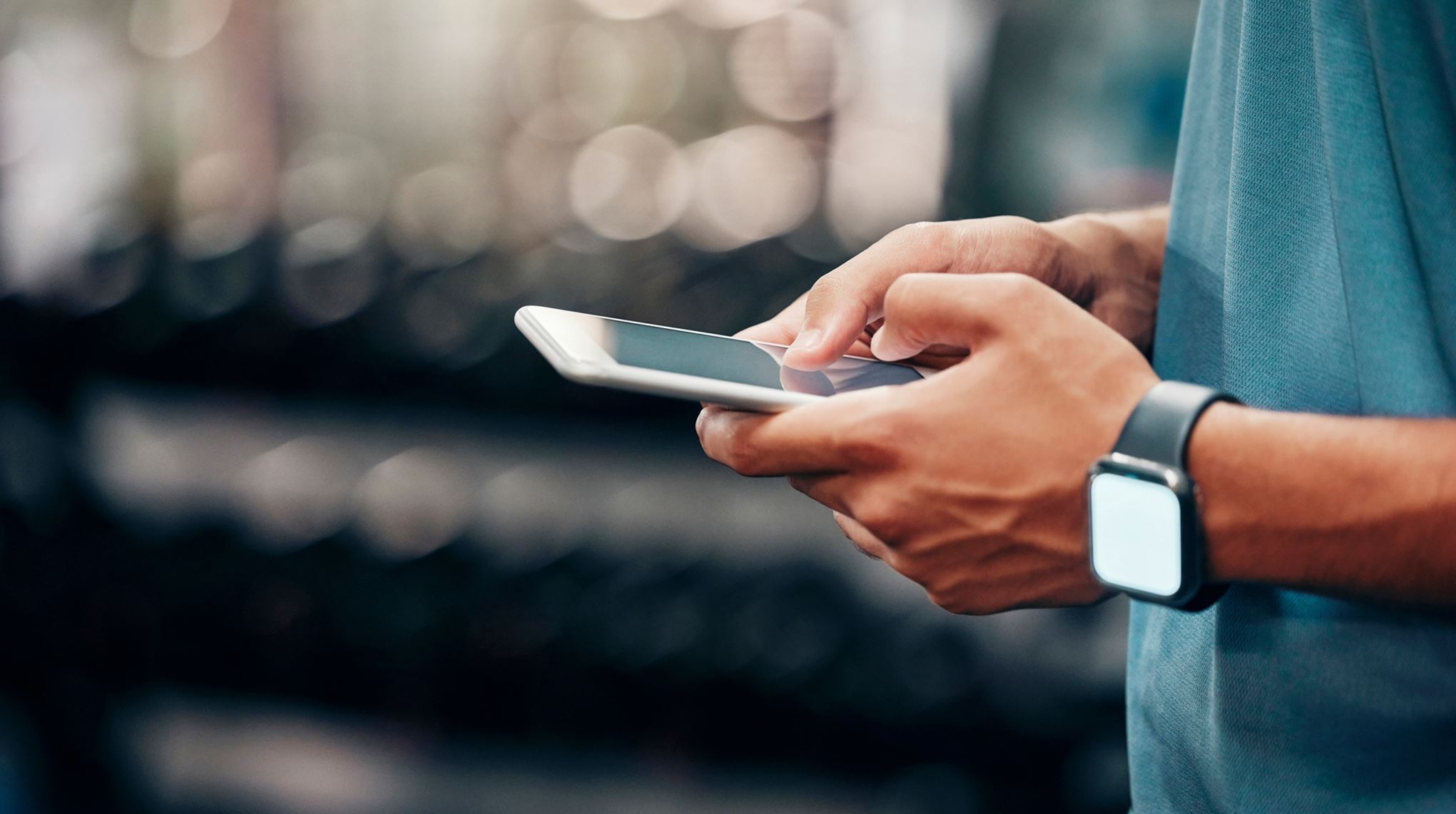 Καμία έκπληξη, 1 στους 4 κάνει stalking στον-ην πρώην στα σόσιαλ μίντια