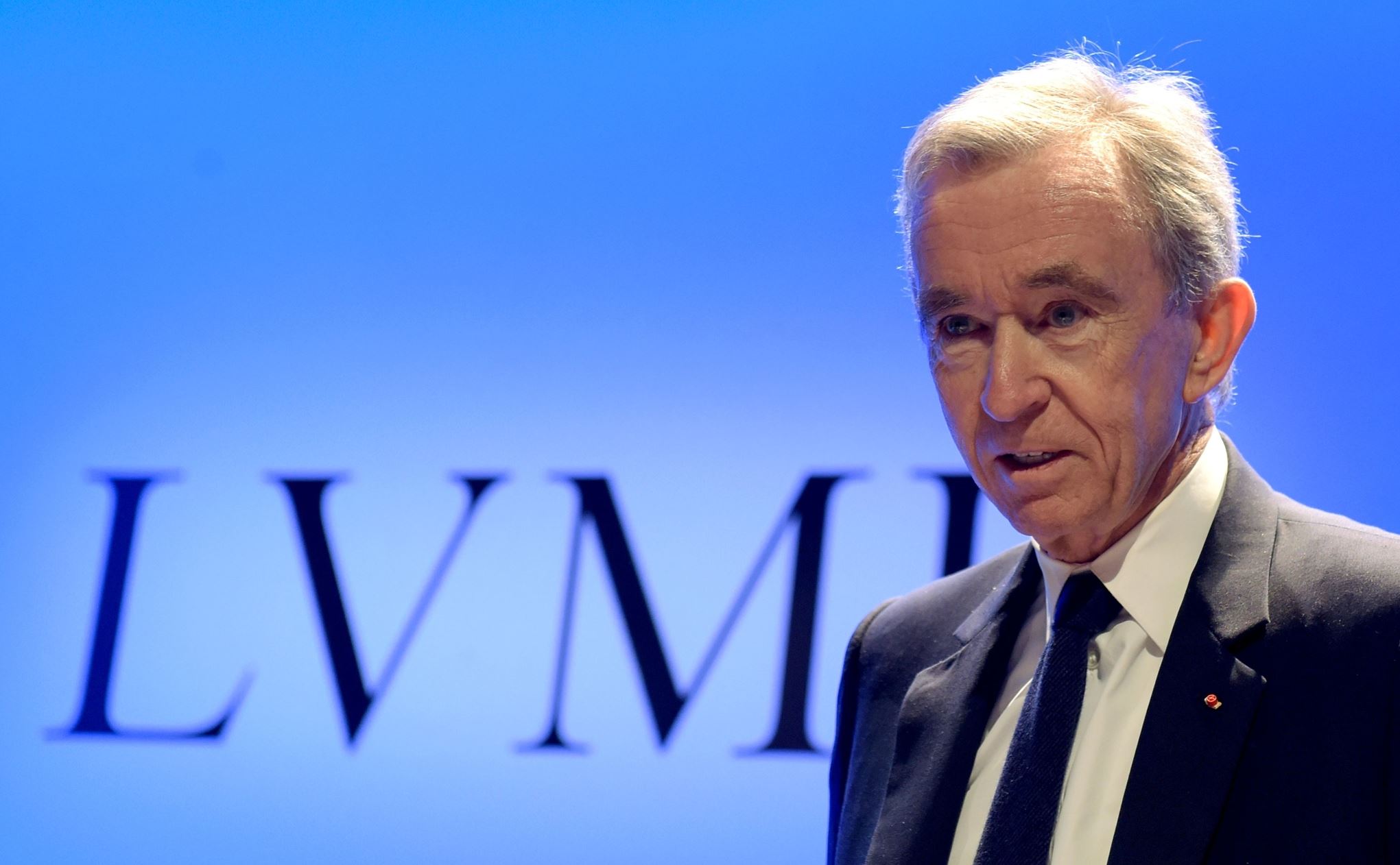 Κάτι τρέχει με την περιουσία του Bernard Arnault