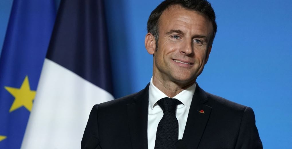 Η επόμενη μέρα στη Γαλλία μετά τη μεγάλη ανατροπή