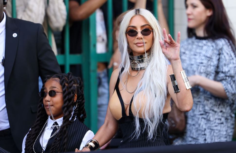 Kim Kardashian, μία επαγγελματίας socialite