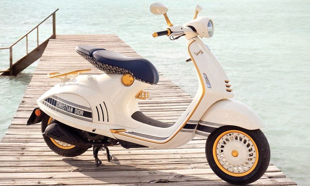 Η Vespa του Christian Dior
