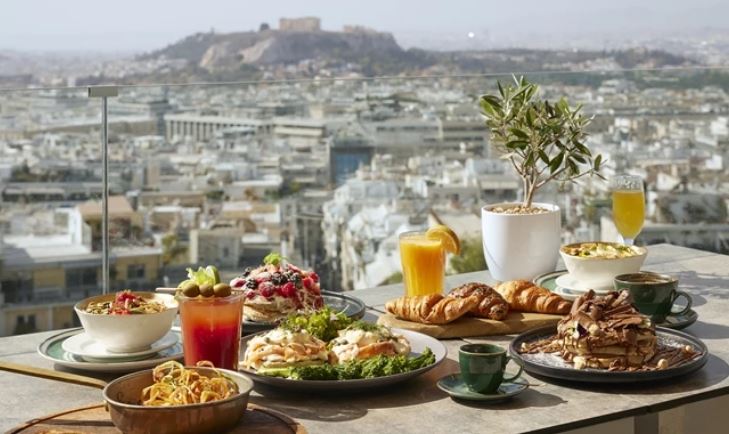 Το Longevity Brunch του St.George Lycabettus Lifestyle Hotel είναι όνομα και πράγμα