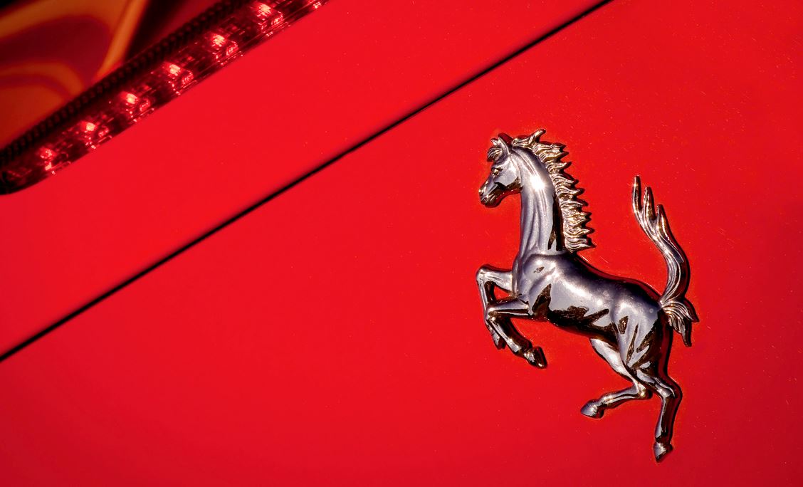 Από τη Ferrari στον οίκο Louboutin η οικογένεια Agnelli