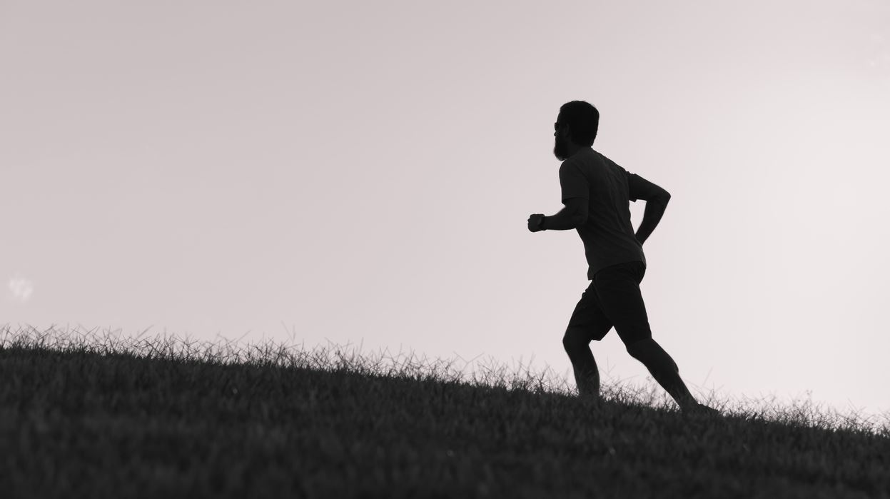 Τι θα συμβεί στο σώμα σου αν είσαι αγύμναστος και ξεκινήσεις να τρέχεις κάθε μέρα 5 χλμ.