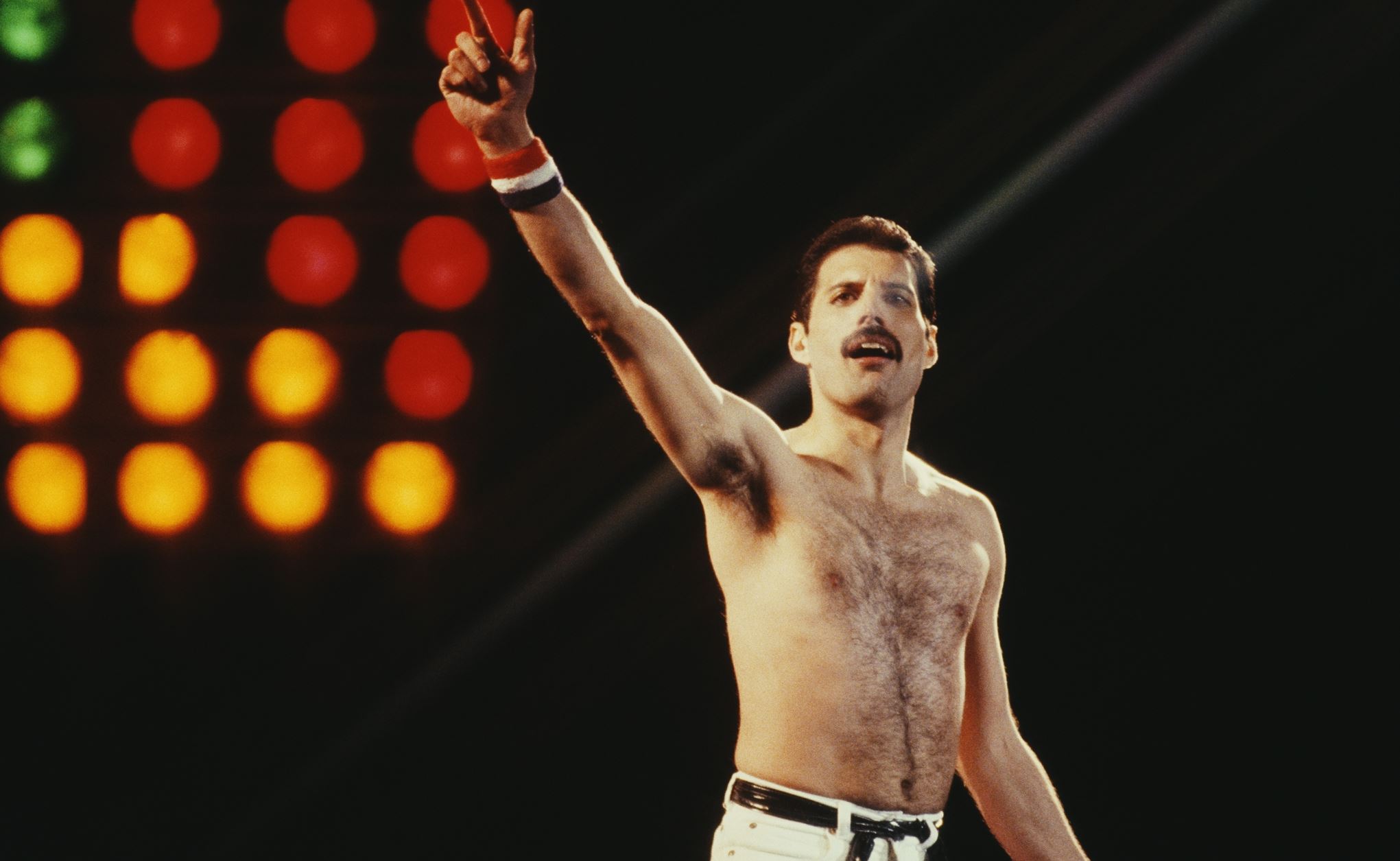 Αυτή μάλλον είναι η πιο ντροπιαστική στιγμή στην καριέρα του Freddie Mercury (video)