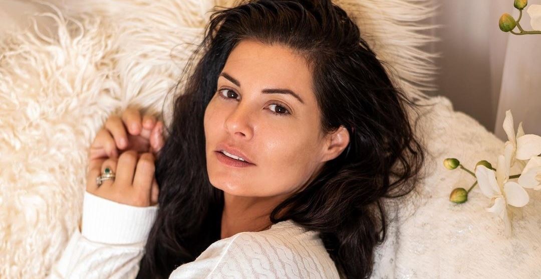 Ο Άγιος Βαλεντίνος και τα σέξι εσώρουχα πάνε πολύ στη Μαρία Κορινθίου